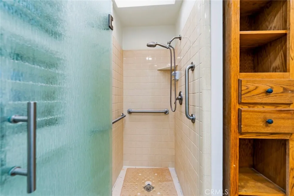 6489 Alta Gracia Tujunga, CA 91042