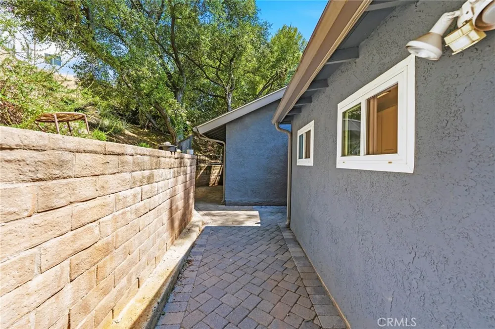 6489 Alta Gracia Tujunga, CA 91042