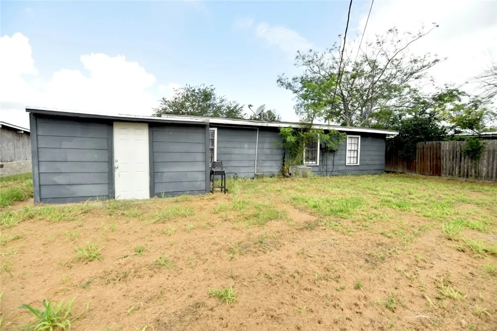 310 S 20th Street Kingsville, TX 78363