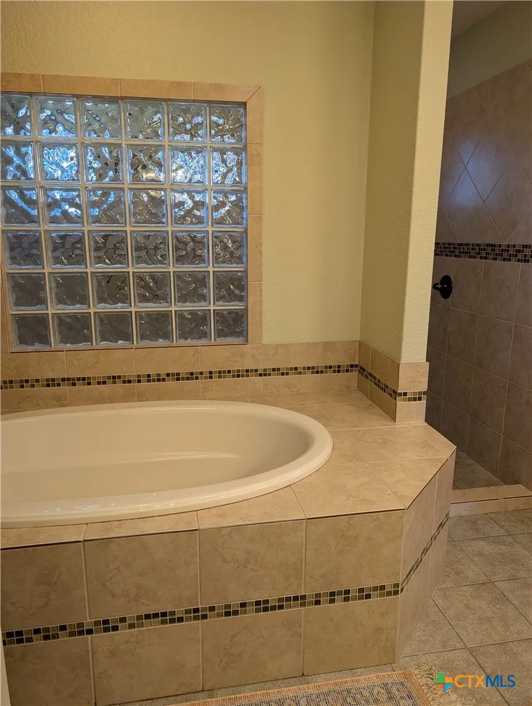 2264 Granada Hills New Braunfels, TX 78132