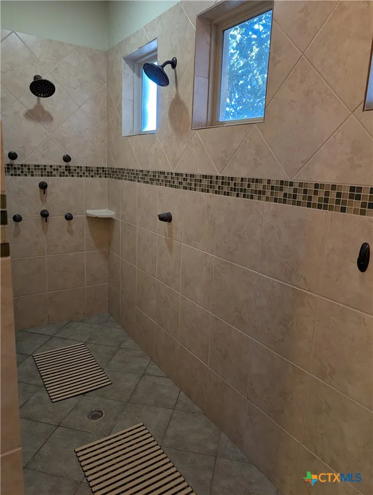 2264 Granada Hills New Braunfels, TX 78132
