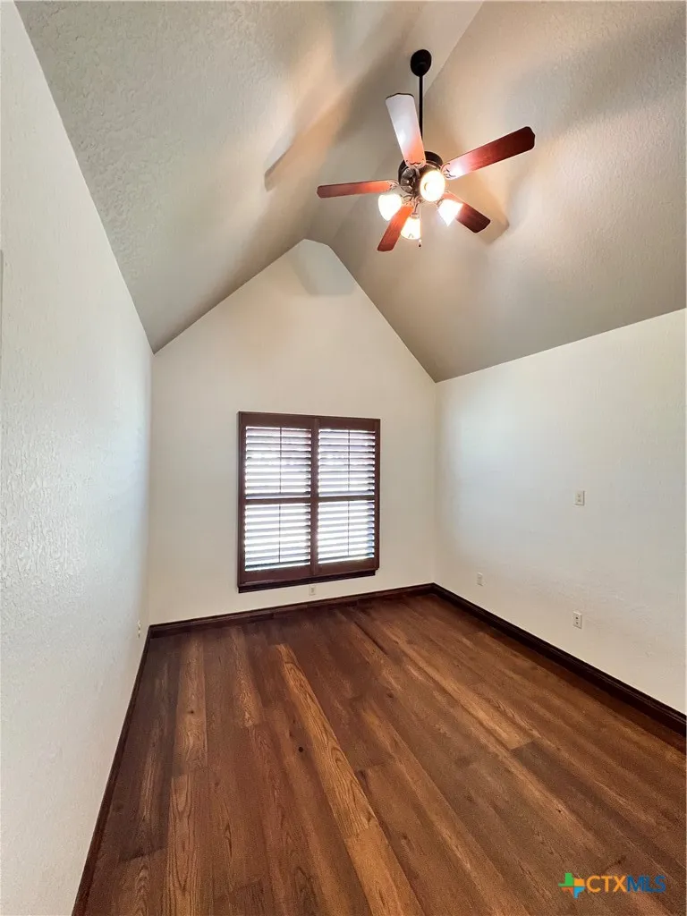 2264 Granada Hills New Braunfels, TX 78132