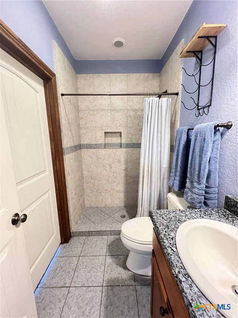 2264 Granada Hills New Braunfels, TX 78132
