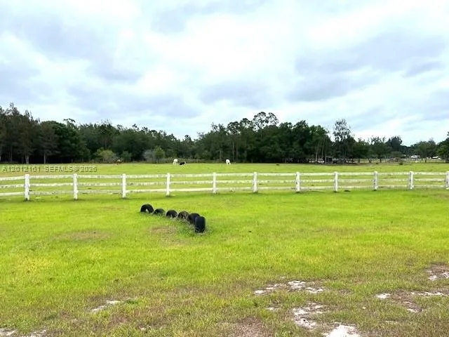 2416 Vance Ave Lorida, FL 33857