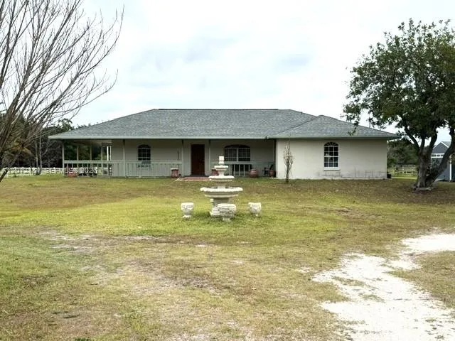 2416 Vance Ave Lorida, FL 33857