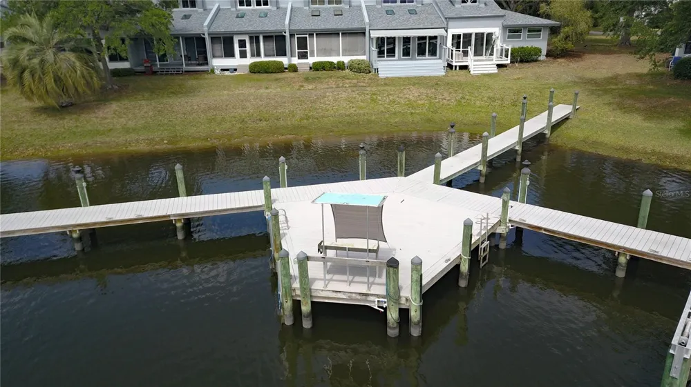 11040 W COVE HARBOR DRIVE Crystal River, FL 34428