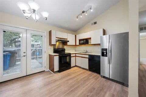 1015 E Yager Lane #41