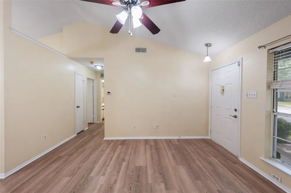 1015 E Yager Lane #41 Austin, TX 78753