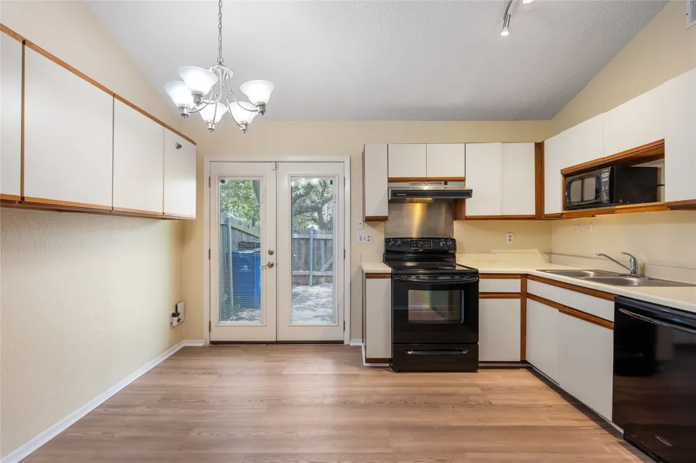 1015 E Yager Lane #41 Austin, TX 78753