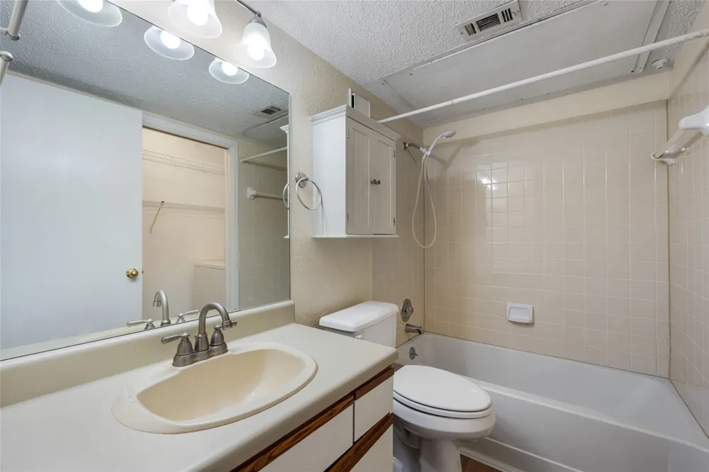 1015 E Yager Lane #41 Austin, TX 78753