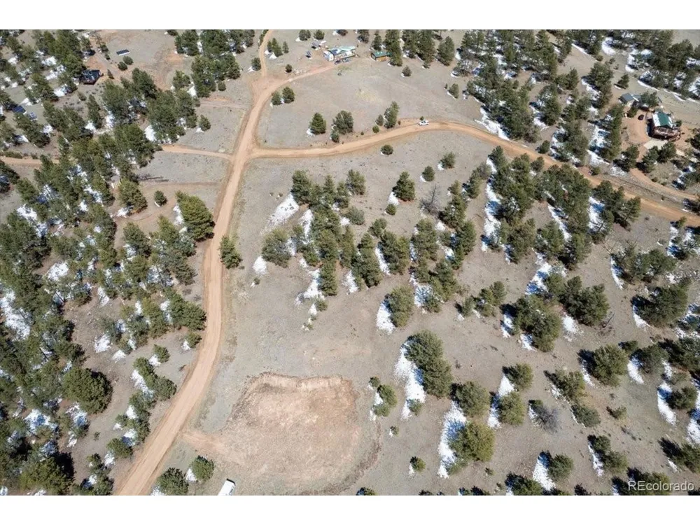 70 Sioux Circle Florissant, CO 80816