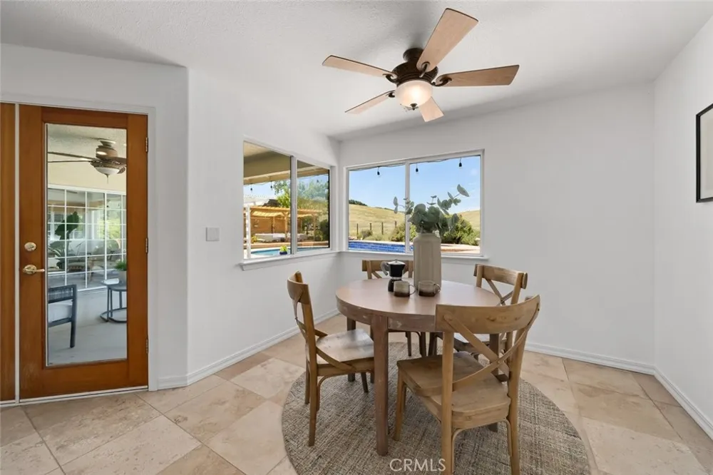 1590 Shiloh Place Templeton, CA 93465
