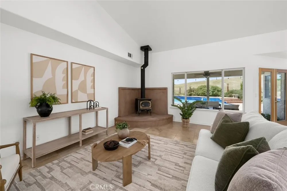 1590 Shiloh Place Templeton, CA 93465
