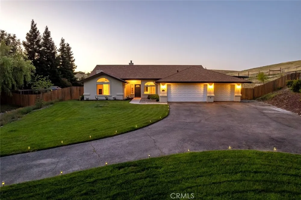 1590 Shiloh Place Templeton, CA 93465