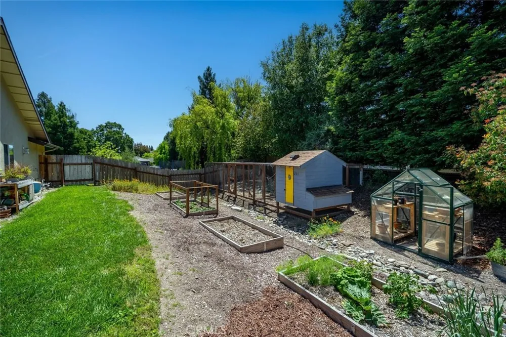 1590 Shiloh Place Templeton, CA 93465