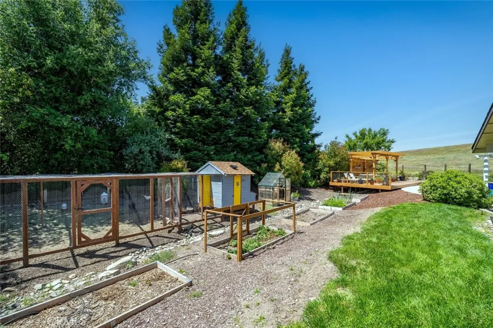 1590 Shiloh Place Templeton, CA 93465