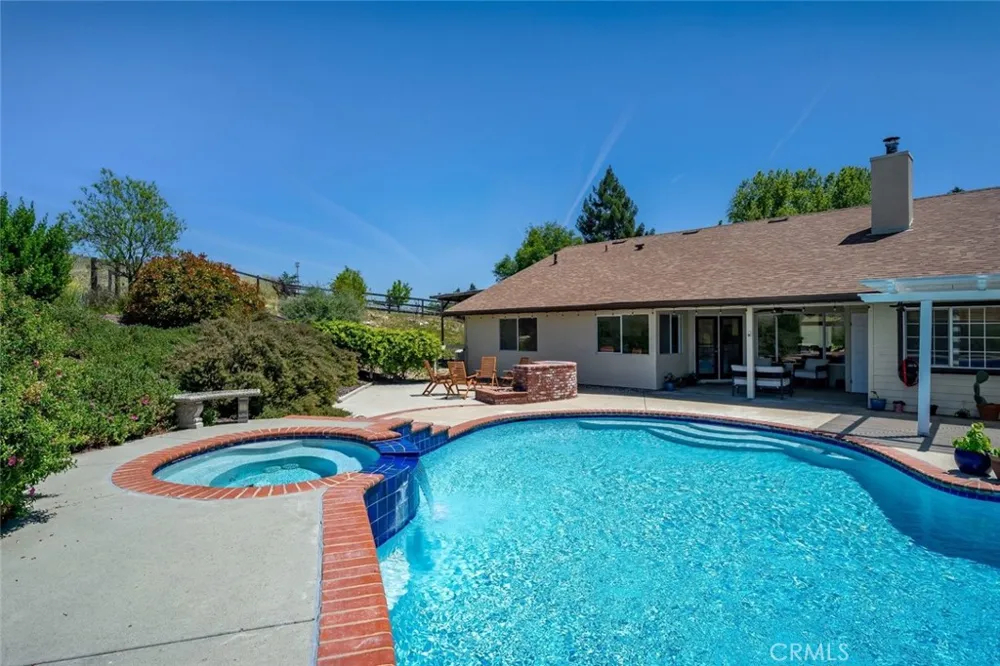 1590 Shiloh Place Templeton, CA 93465
