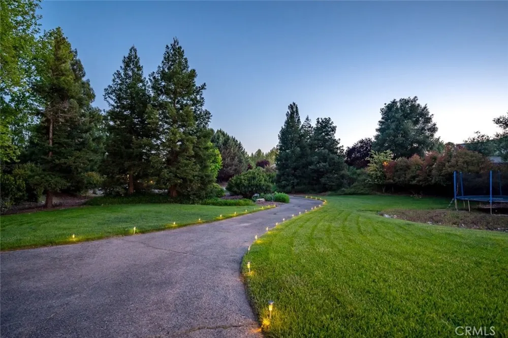 1590 Shiloh Place Templeton, CA 93465