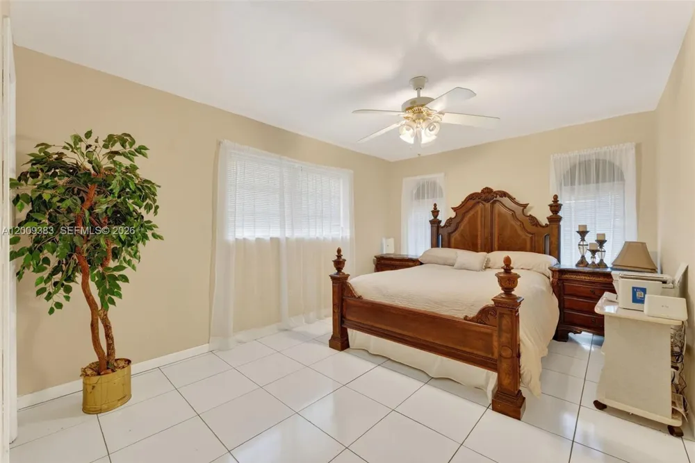 2450 NW 108th St Miami, FL 33167