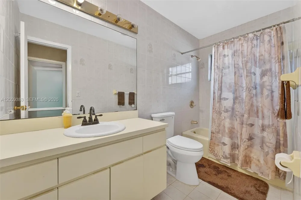 2450 NW 108th St Miami, FL 33167