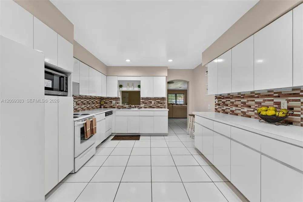 2450 NW 108th St Miami, FL 33167