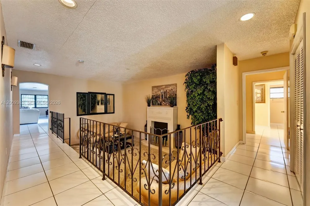 2450 NW 108th St Miami, FL 33167