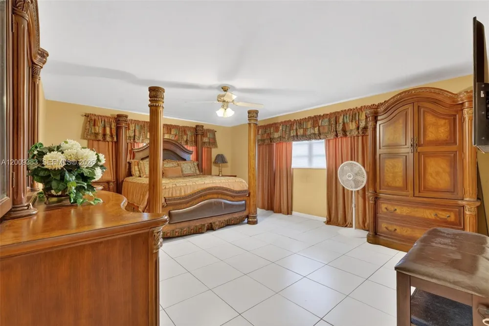 2450 NW 108th St Miami, FL 33167