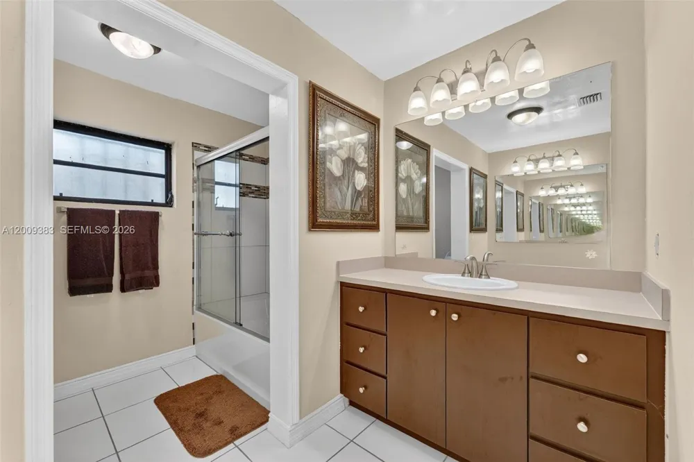 2450 NW 108th St Miami, FL 33167
