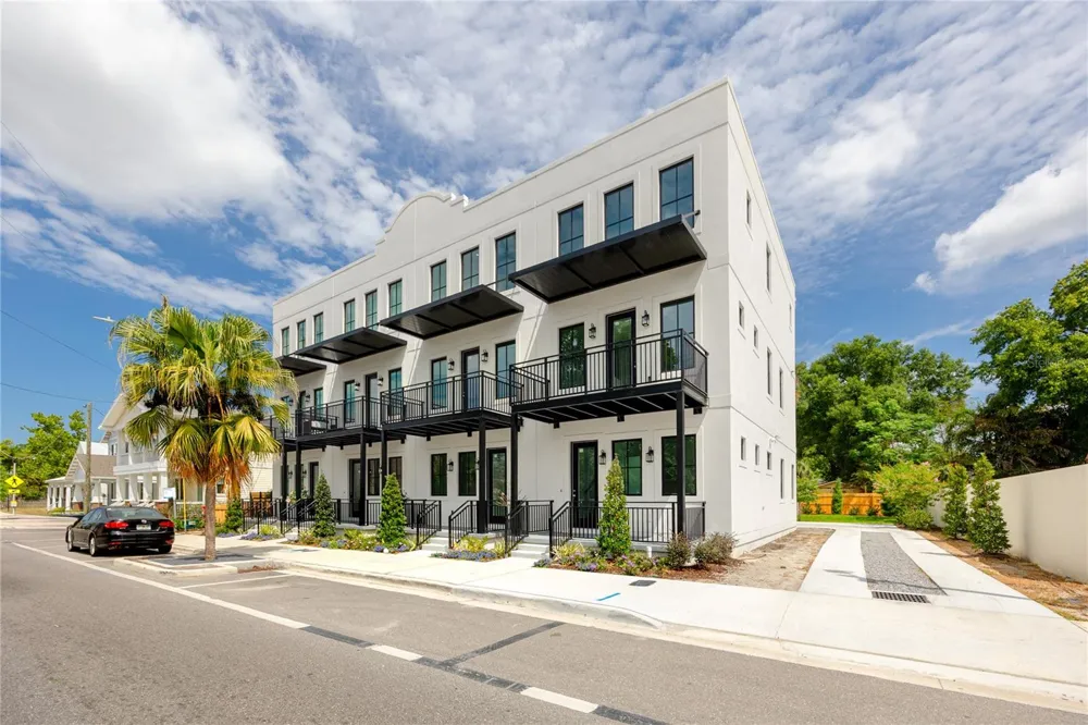 1308 E COLUMBUS DRIVE #2 Tampa, FL 33605