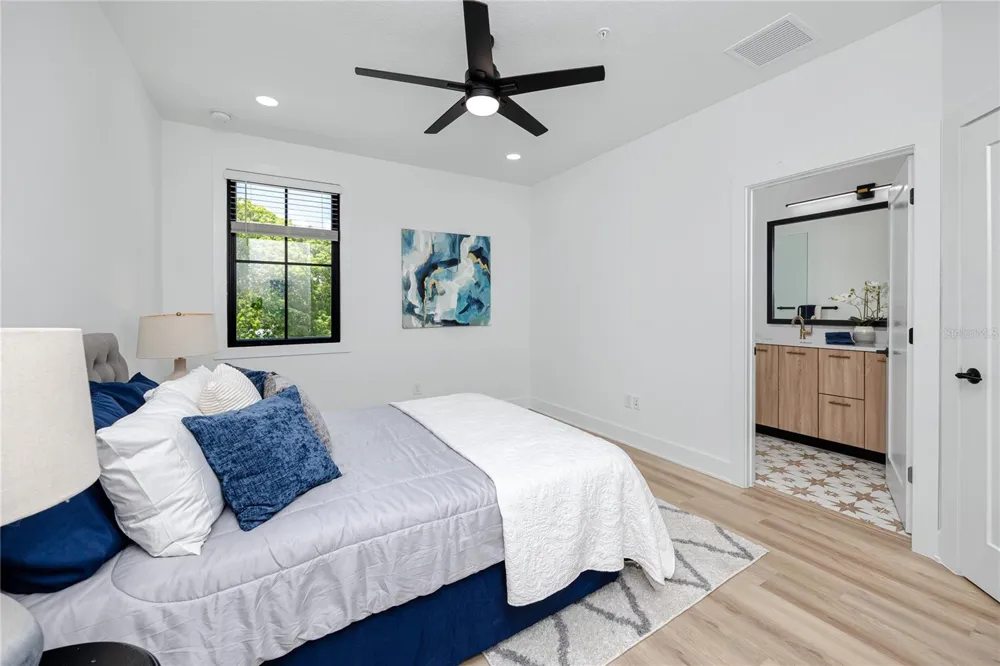 1308 E COLUMBUS DRIVE #2 Tampa, FL 33605