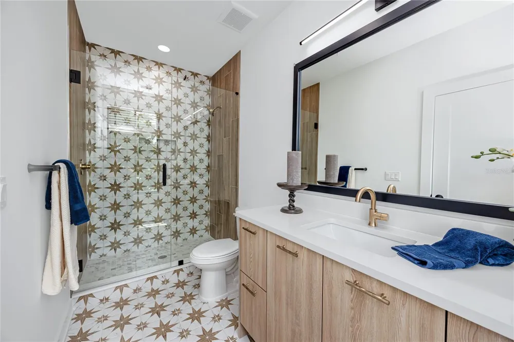 1308 E COLUMBUS DRIVE #2 Tampa, FL 33605