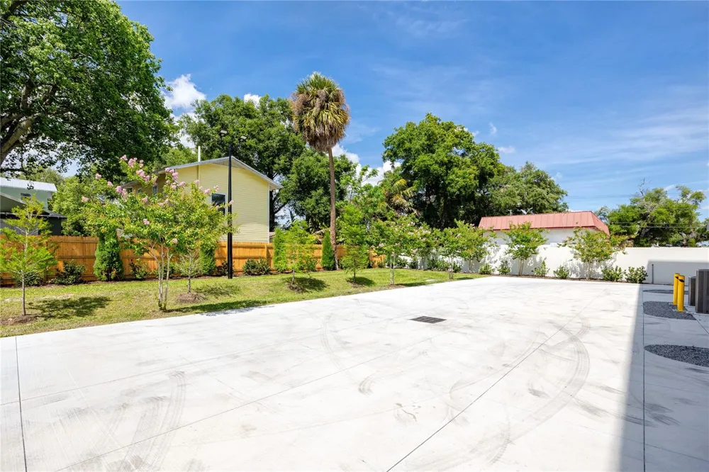 1308 E COLUMBUS DRIVE #2 Tampa, FL 33605
