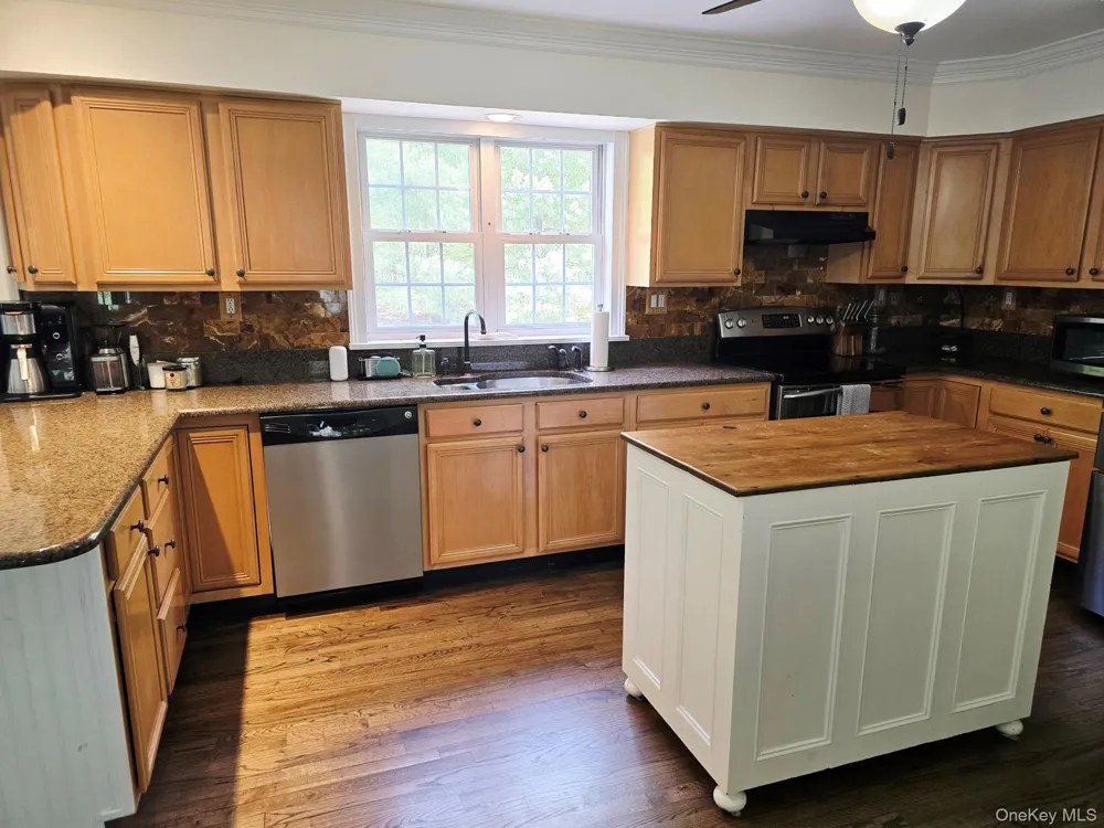 64 Beachfern Road Center Moriches, NY 11934