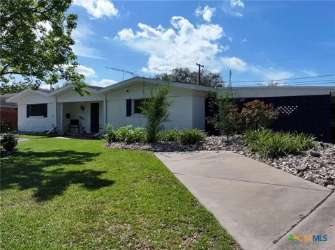 2221 Mcpherson Drive