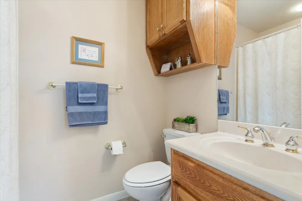 1216 Darbyton Drive Hewitt, TX 76643