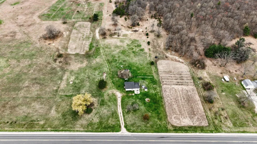 5771 Woodbridge Road White Cloud, MI 49349