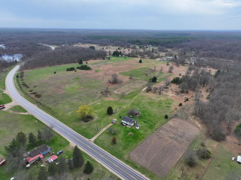 5771 Woodbridge Road White Cloud, MI 49349