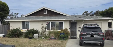 821 Oak Court