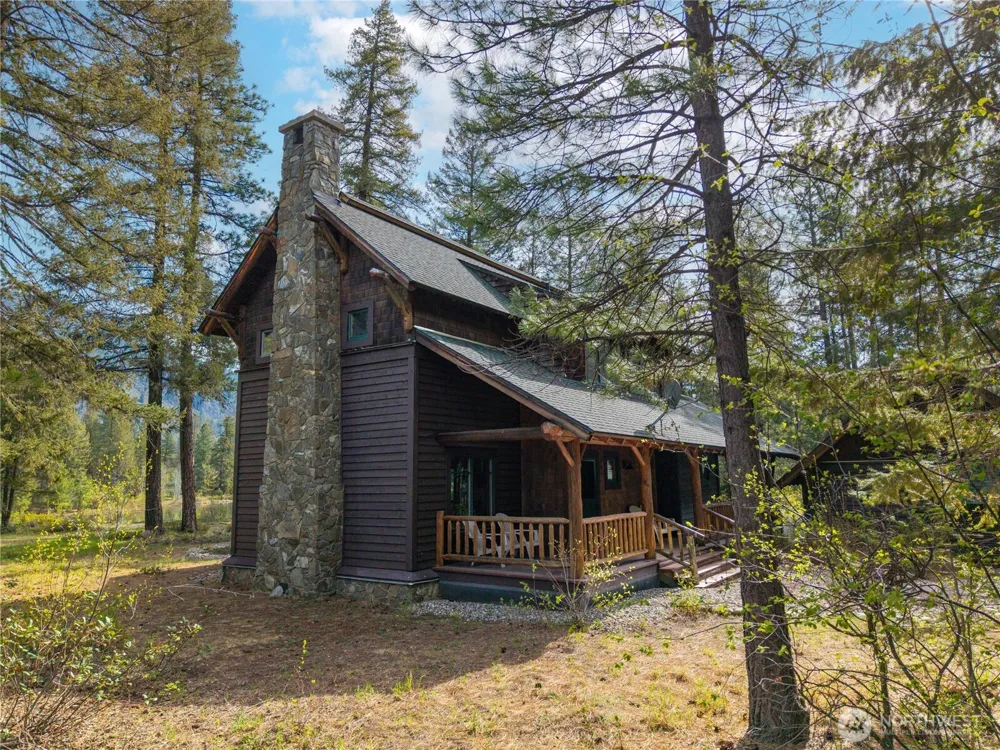 32 Freestone Lake Drive Mazama, WA 98833