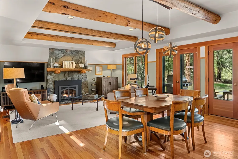 32 Freestone Lake Drive Mazama, WA 98833