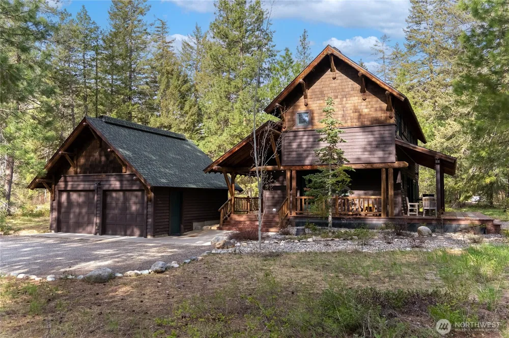 32 Freestone Lake Drive Mazama, WA 98833
