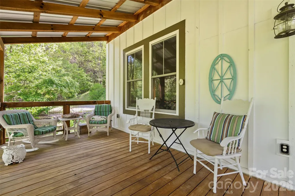 580 Split Pine Cove Clyde, NC 28721