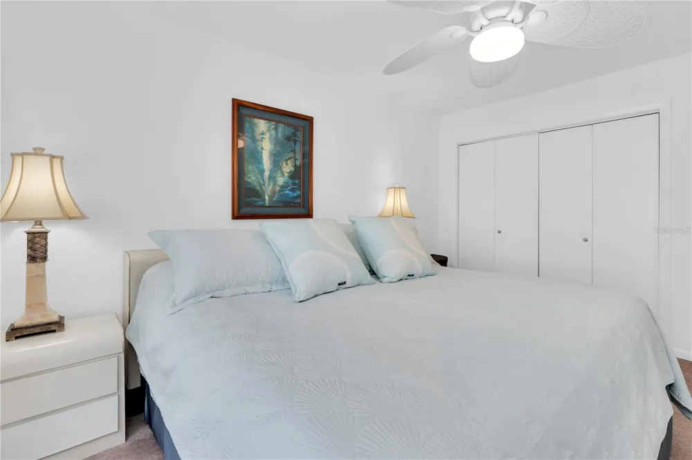 10365 PARADISE BOULEVARD #4 Treasure Island, FL 33706