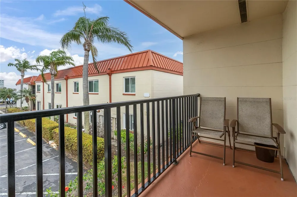 10365 PARADISE BOULEVARD #4 Treasure Island, FL 33706