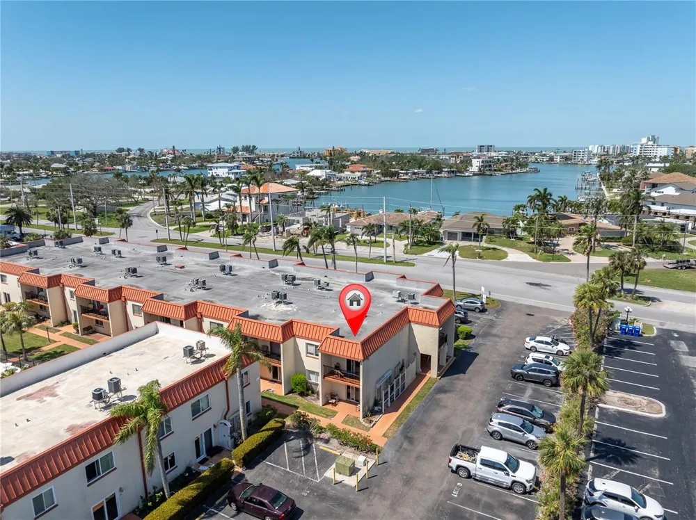 10365 PARADISE BOULEVARD #4 Treasure Island, FL 33706