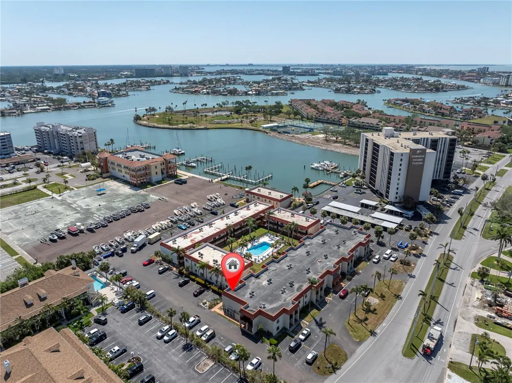 10365 PARADISE BOULEVARD #4 Treasure Island, FL 33706