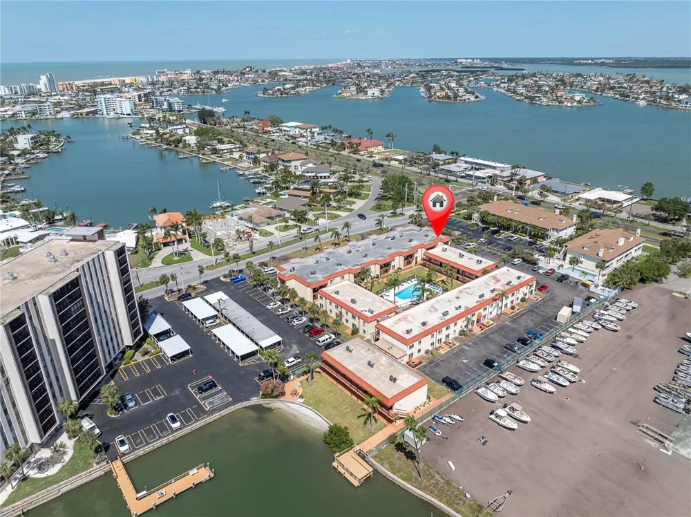 10365 PARADISE BOULEVARD #4 Treasure Island, FL 33706