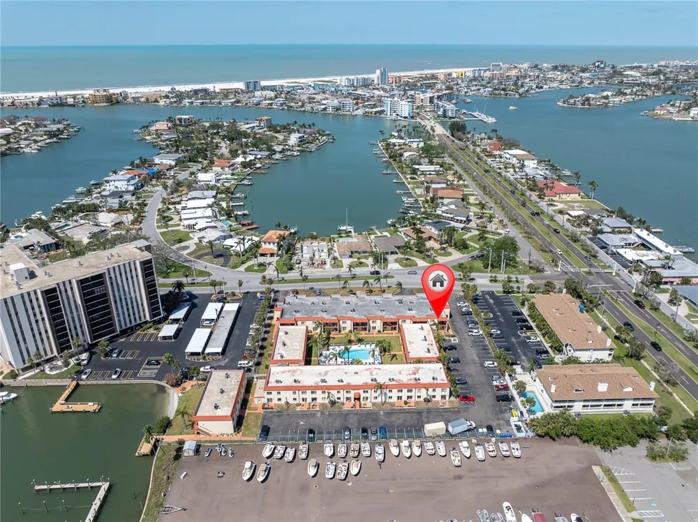 10365 PARADISE BOULEVARD #4 Treasure Island, FL 33706