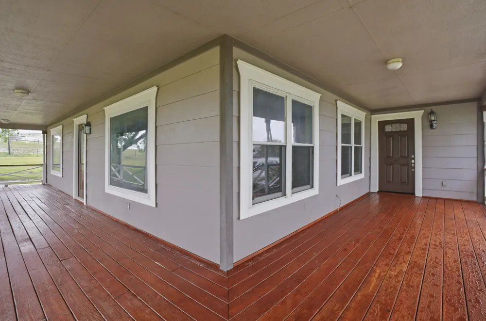 1000 County Road 458 Coupland, TX 78615