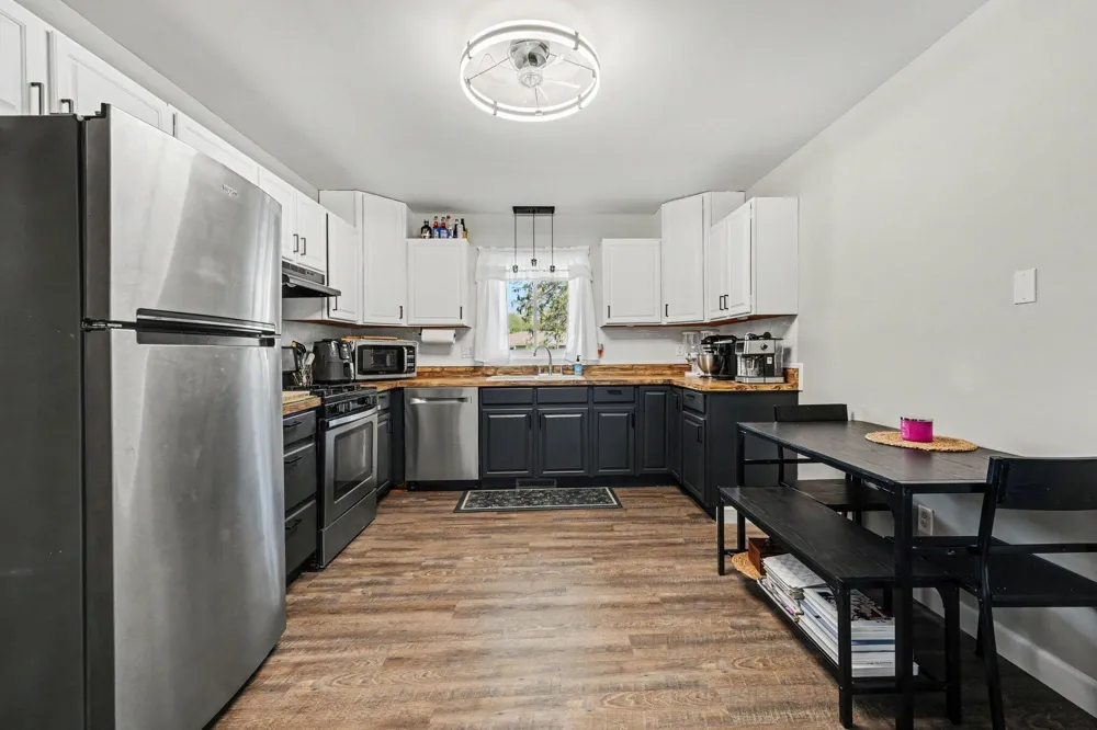 5793 Paula Avenue Portage, IN 46368
